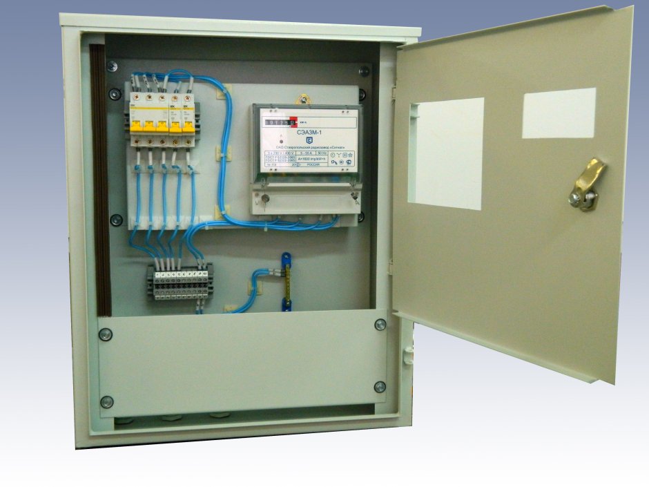 Щит распределительный РЩ-2000 А-ухл1