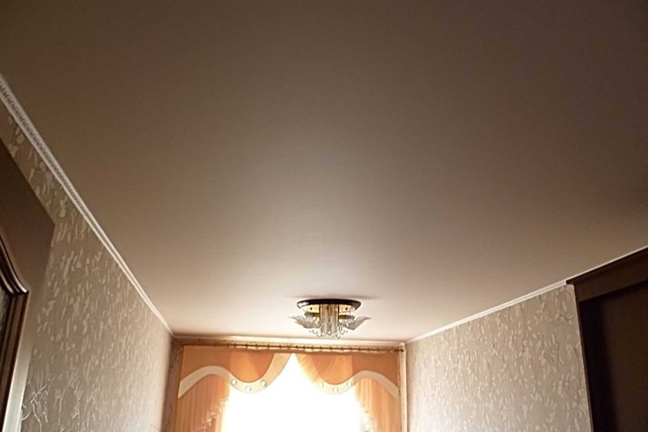 Сатиновая фактура натяжного потолка