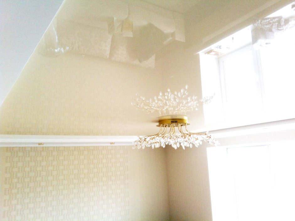 Матовый натяжной потолок