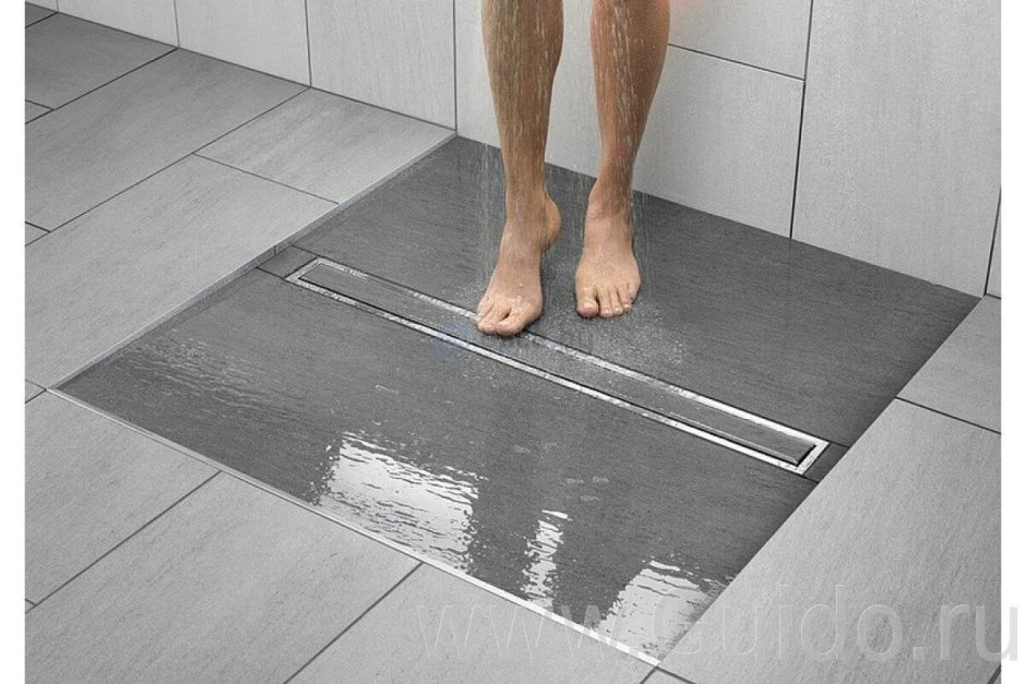 Плитка в бане в помывочной на полу