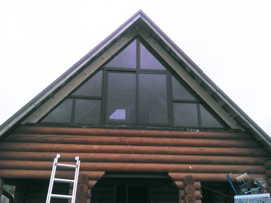 Пластиковые окна треугольной формы