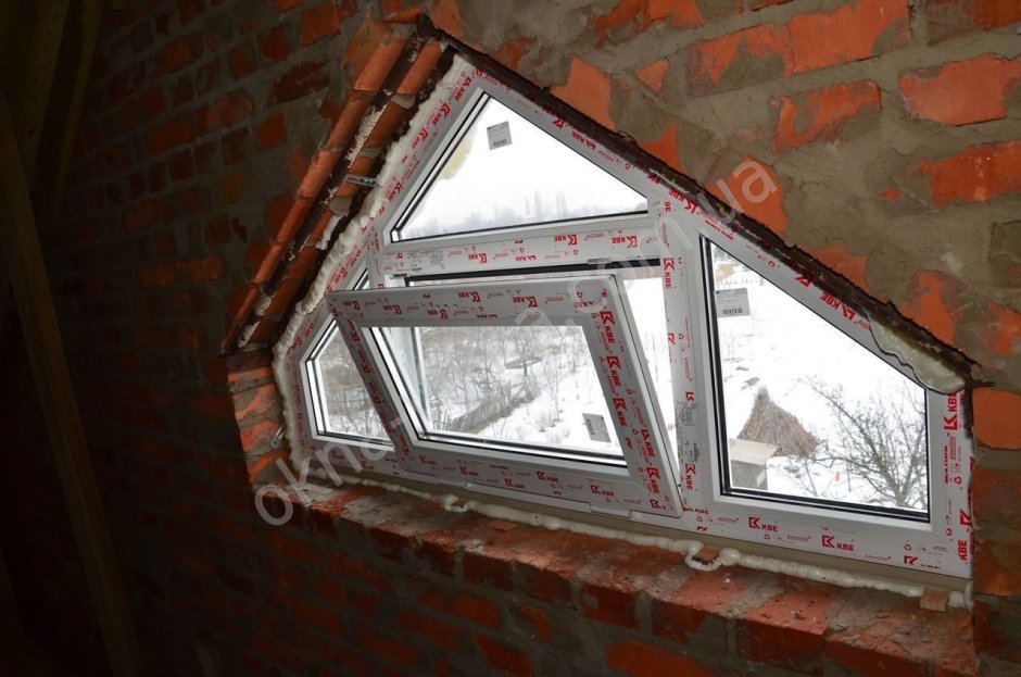 Треугольные окна