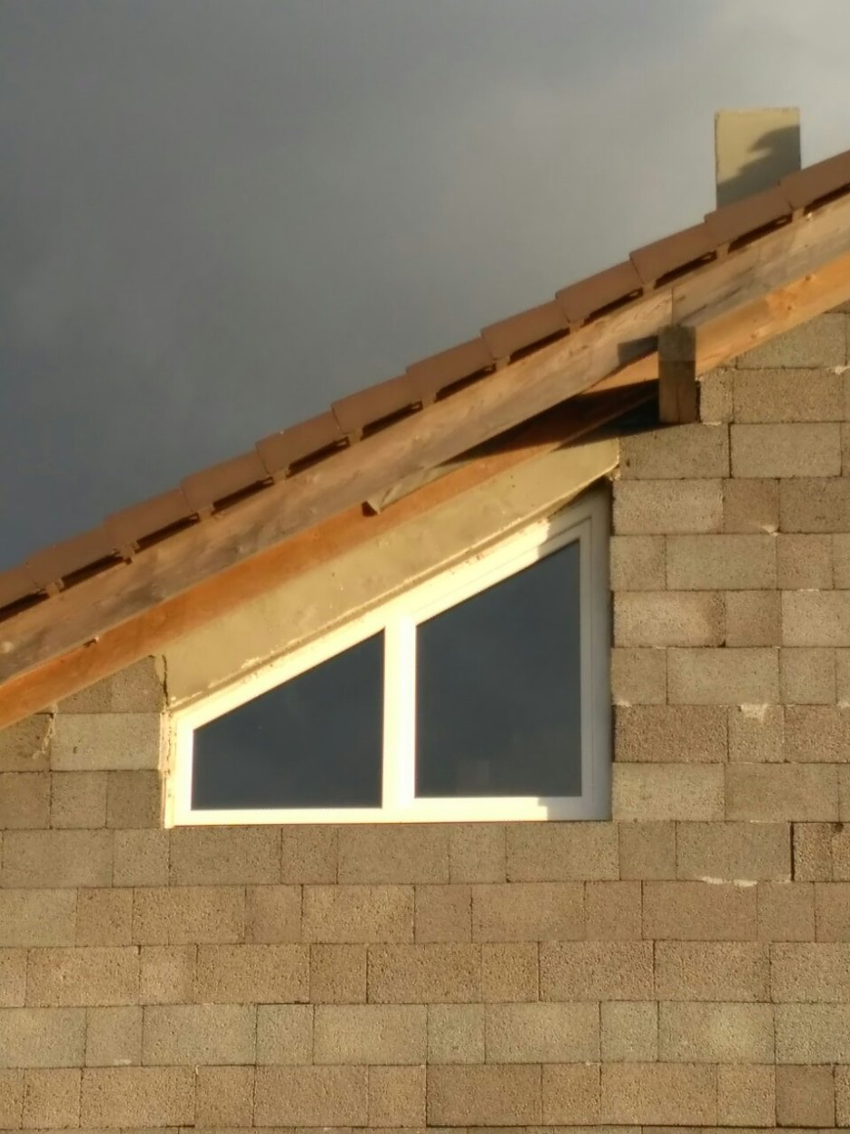 Окна на мансардном этаже