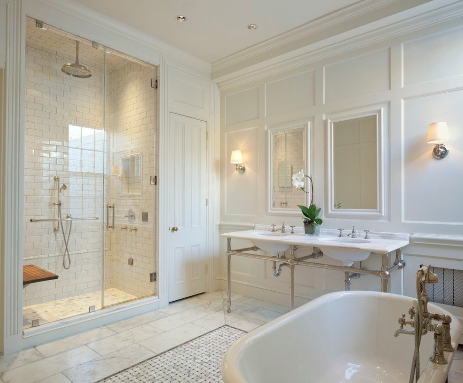 Стык плитки и потолка