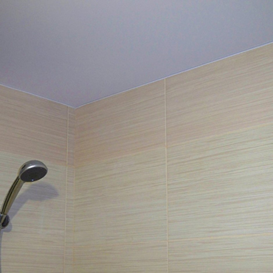Плинтус на потолок в ванную
