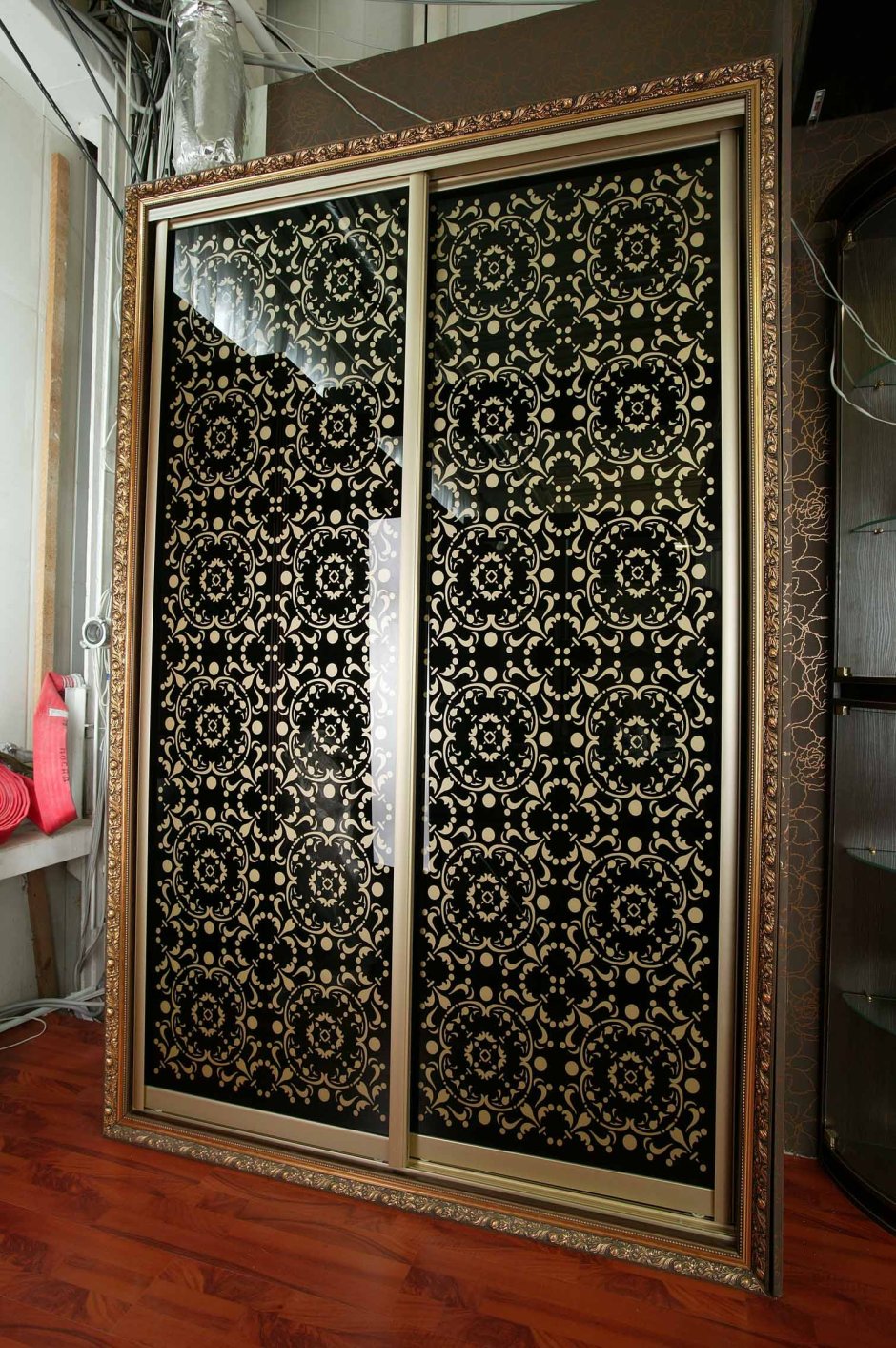 Кровать комод тумбочка в Восточном стиле