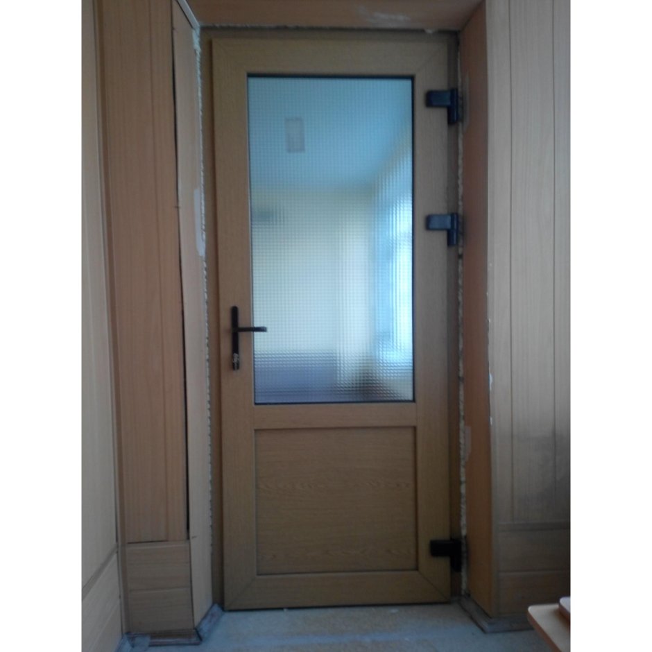 Входная пластиковая дверь 2100х900