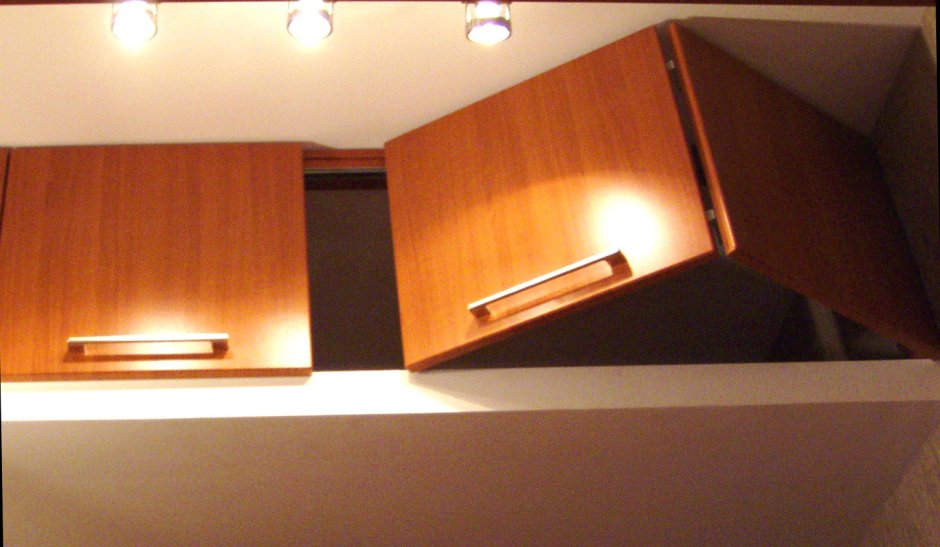 Двери для антресоли