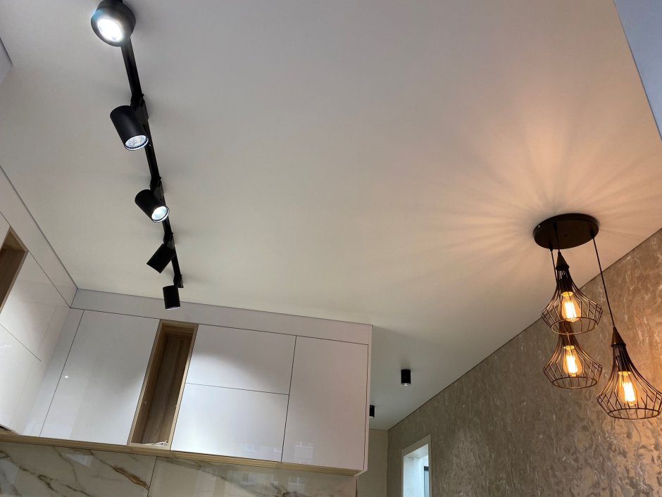 Трековая система для натяжного потолка