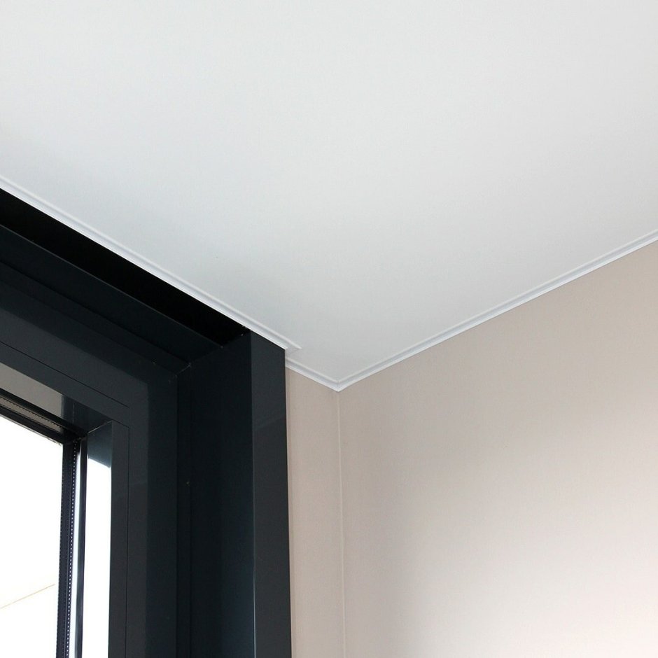 Натяжной потолок вставка по периметру