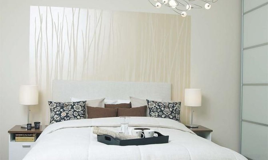 Белые перламутровые стены в интерьере