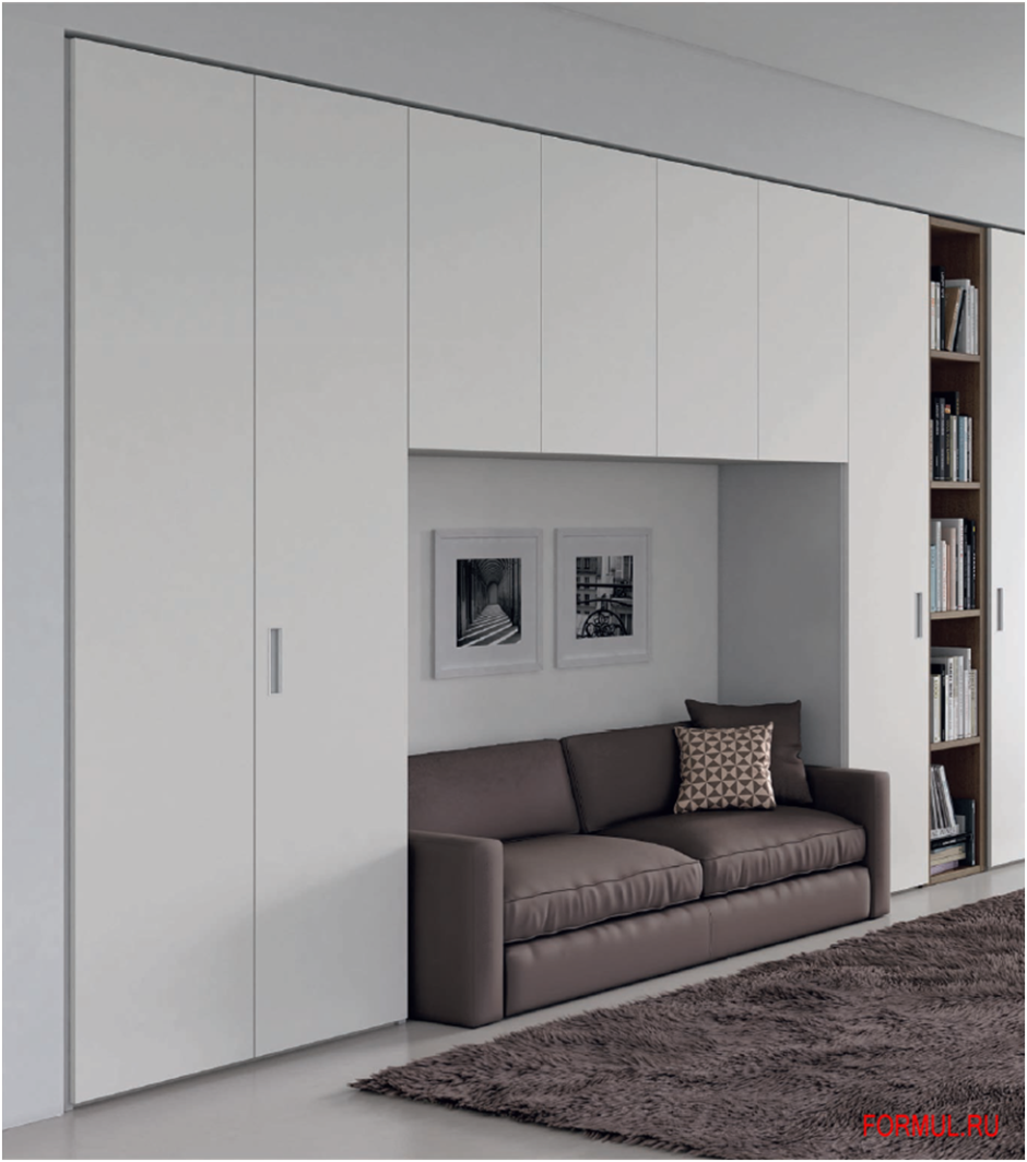 Шкаф вокруг дивана