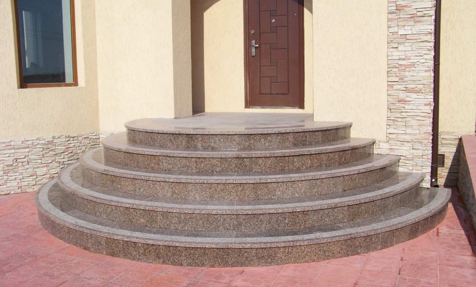 Куртинский гранит лестница