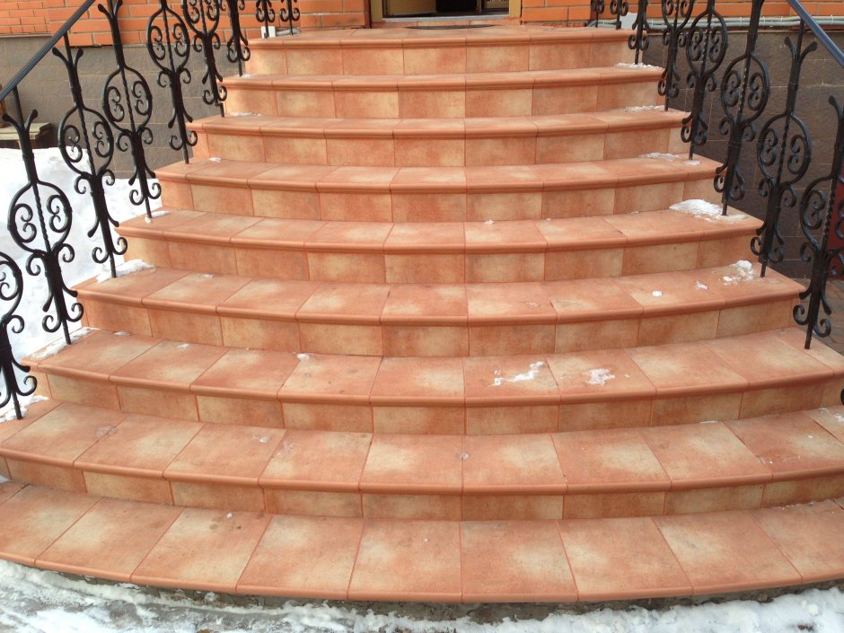 Лестница бетонная уличная