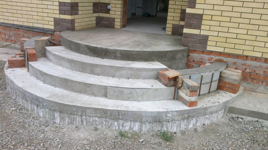 Крыльцо полукруглое для частного