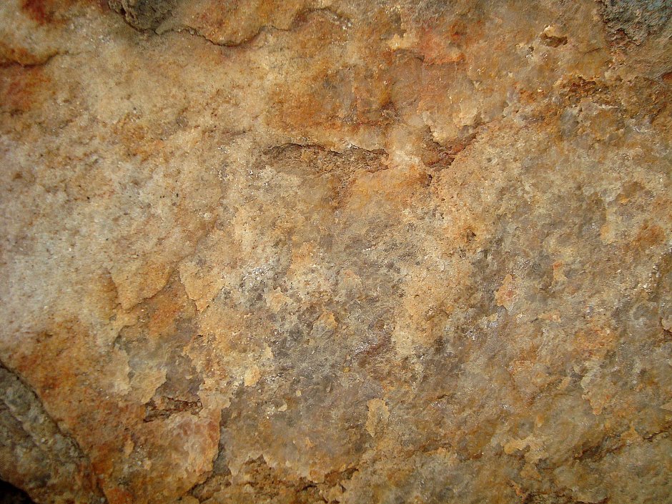 Облупилась штукатурка