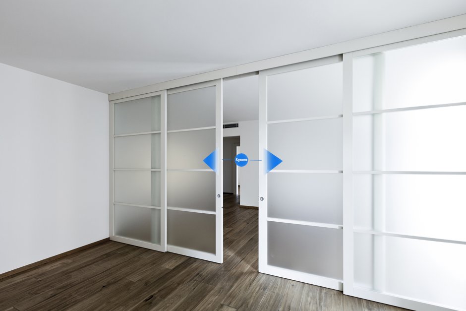 Перегородка с раздвижной дверью для зонирования комнаты