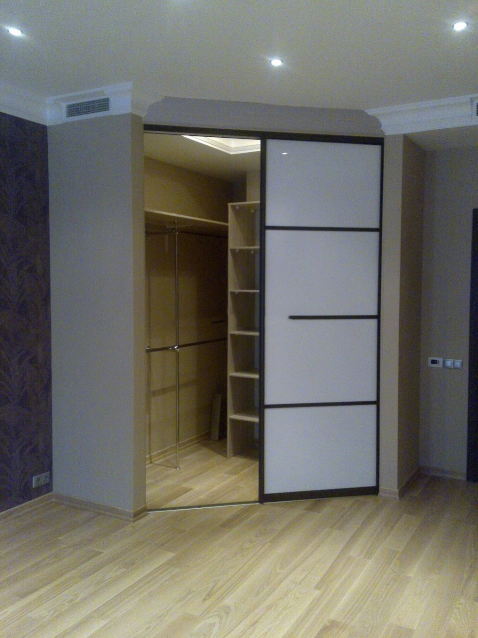 Невидимые шкафы в интерьере