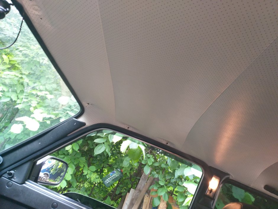 Черный потолок ВАЗ 2107