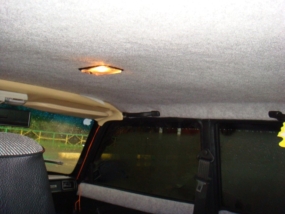 Черный потолок Нива Урбан