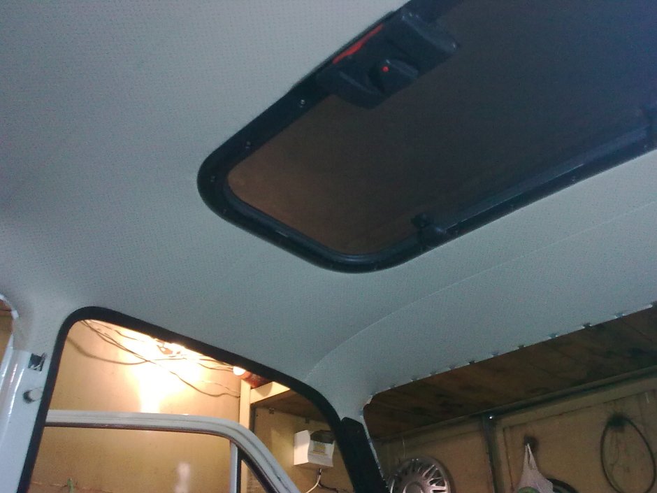 Обивка крыши ВАЗ 2107