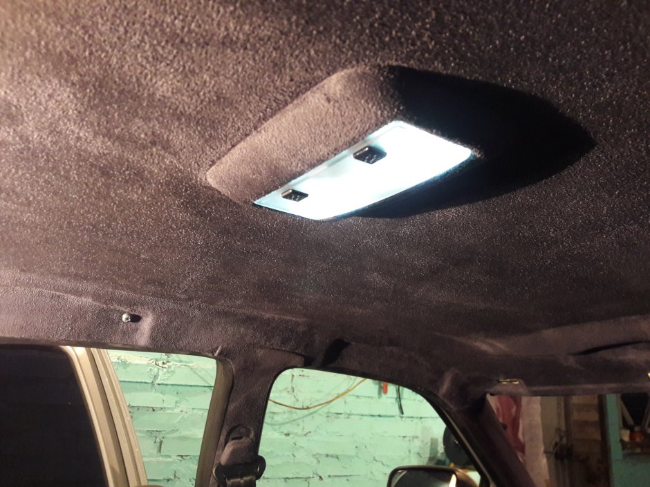 ГАЗ 3110 салон потолок