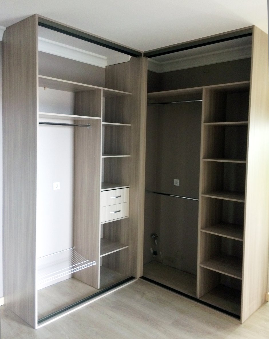 Угловые встроенные шкафы купе