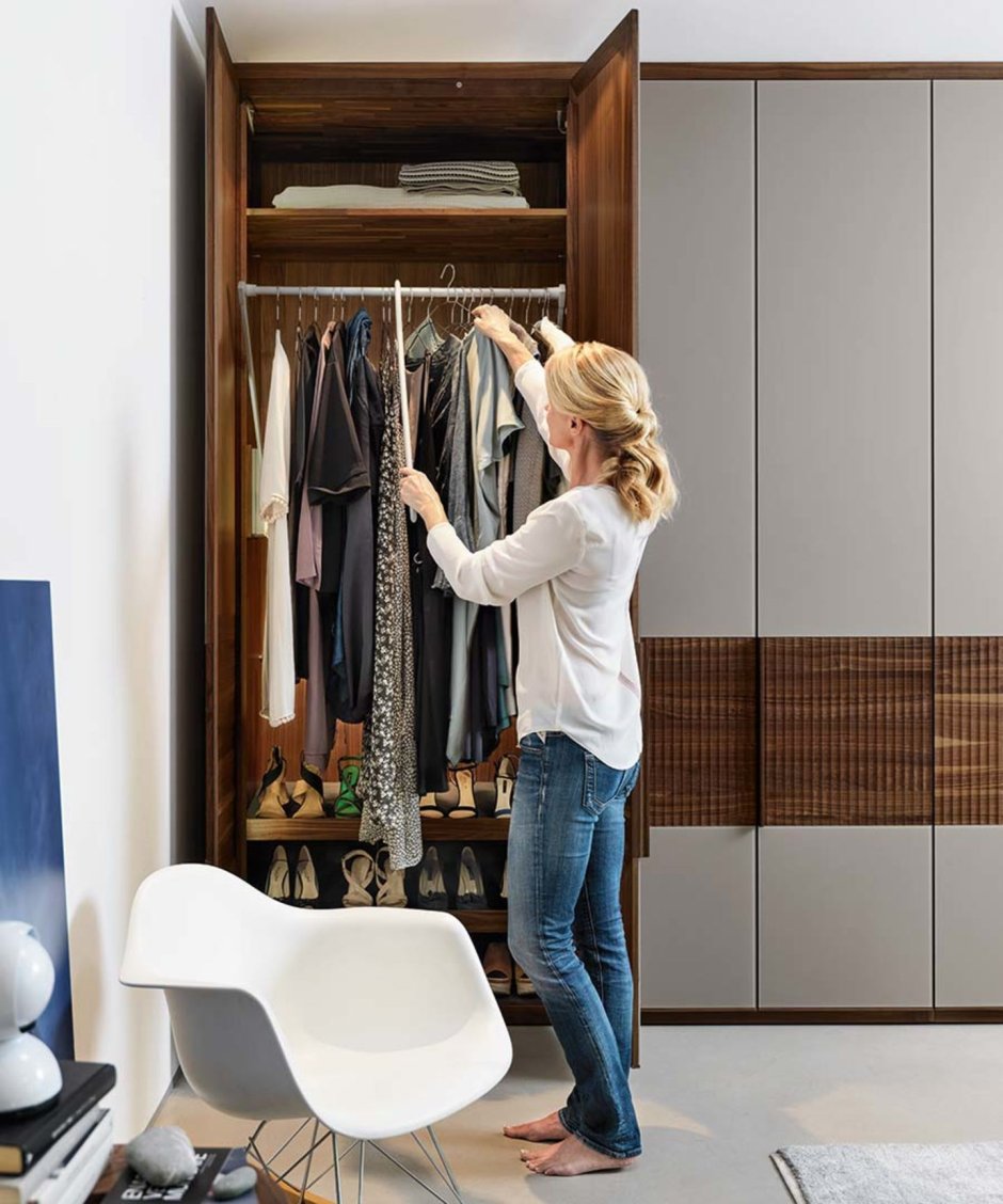 Женский шкаф