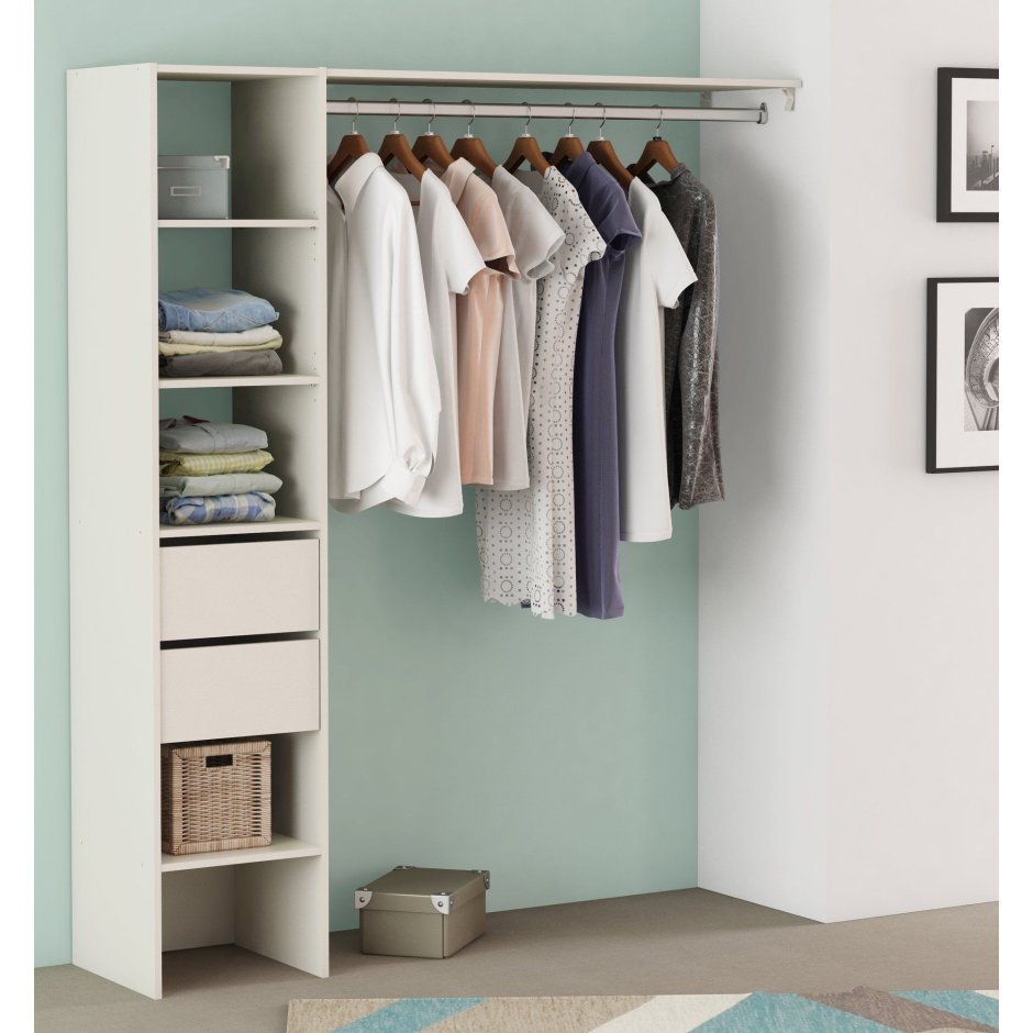 Открытый шкаф для одежды в спальню
