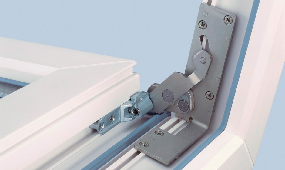 Угловой переключатель поворотно откидные Рехау