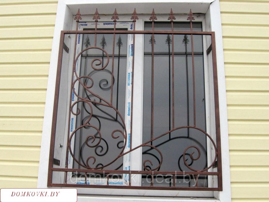 Решетка оконная металлическая
