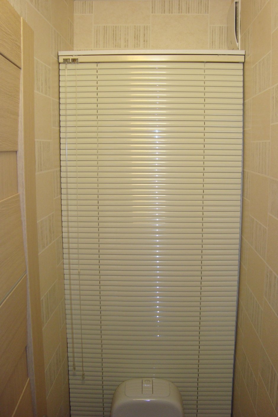 Рольставни Алютех в санузел