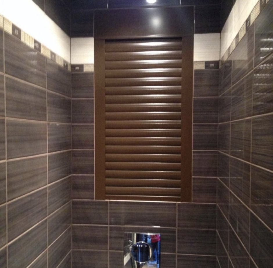 Рулонные шторы в туалете