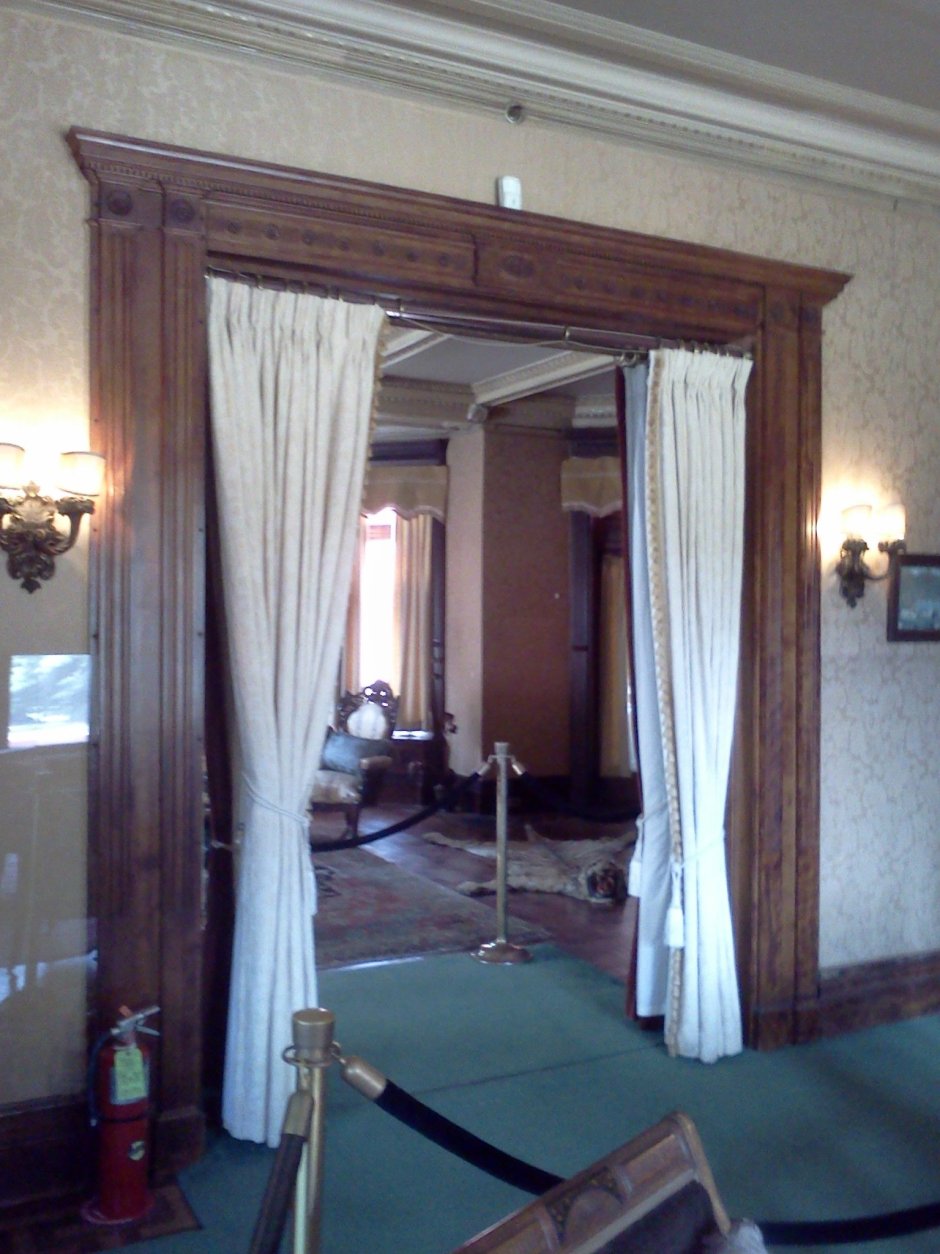 Шторы в арку между комнатами