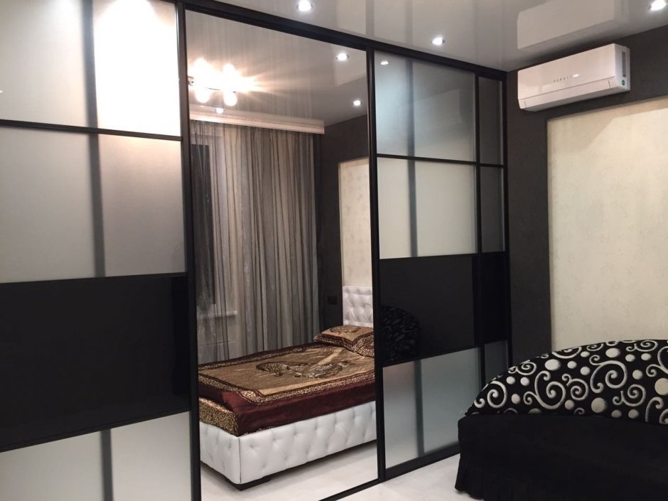 Разделить комнату шкафом купе