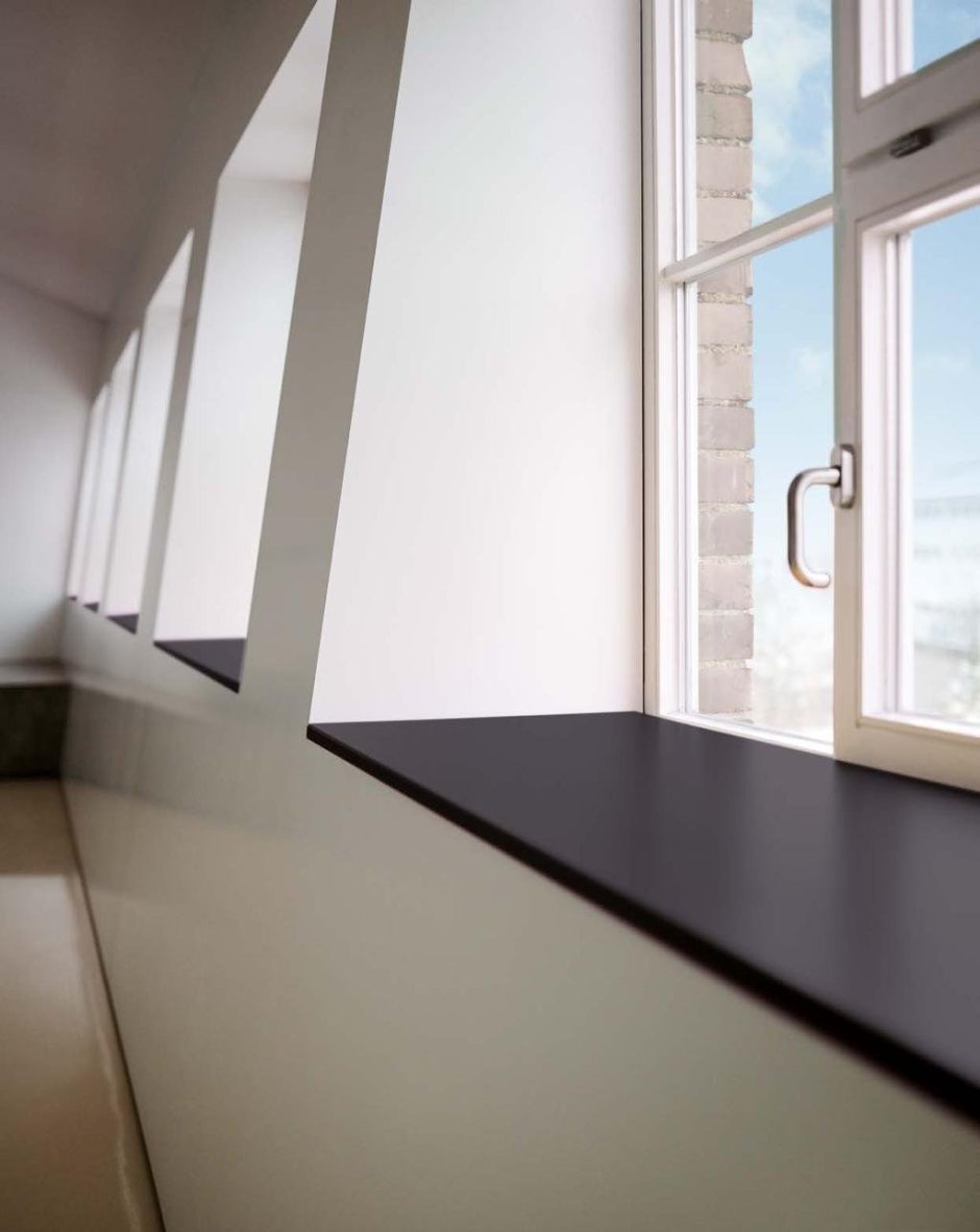 Отделка подоконника