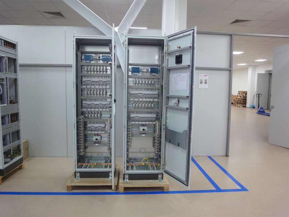 НКУ шкафное ВРУ 100 А Prisma Plus p