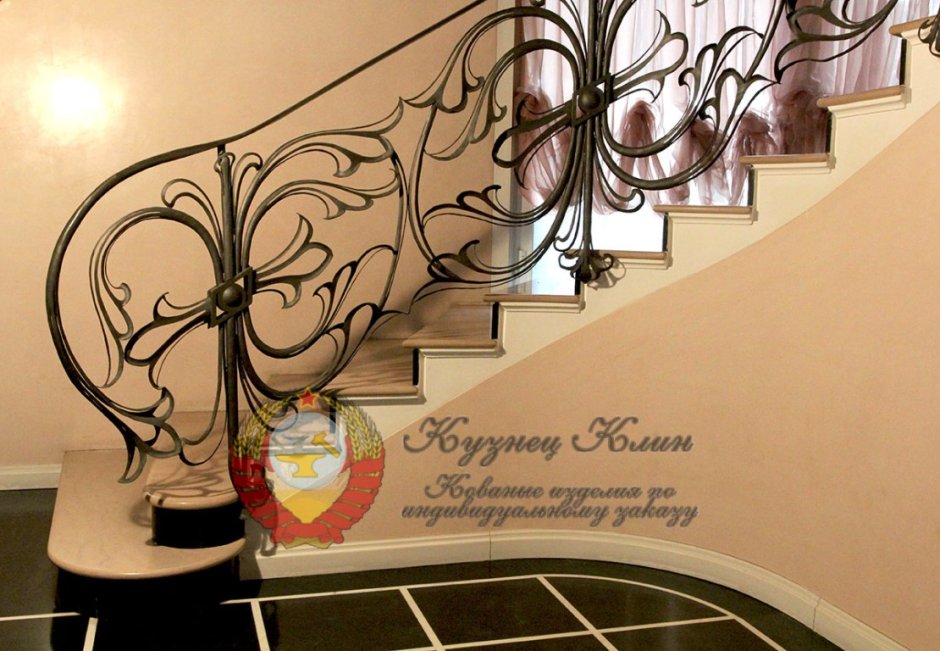 Кованые перила для лестницы