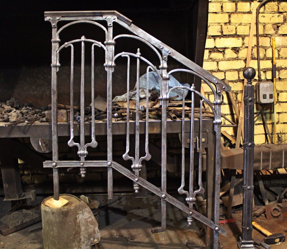 Кованые перила