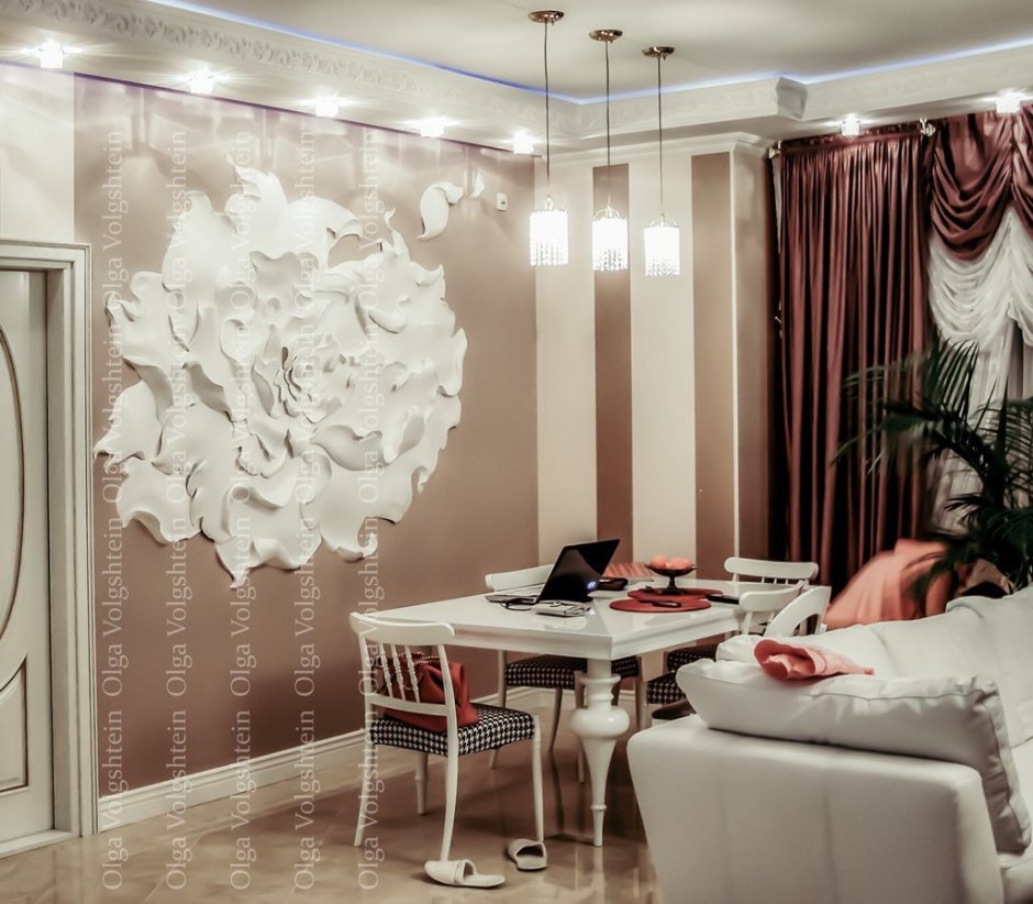 Лепнина на стенах