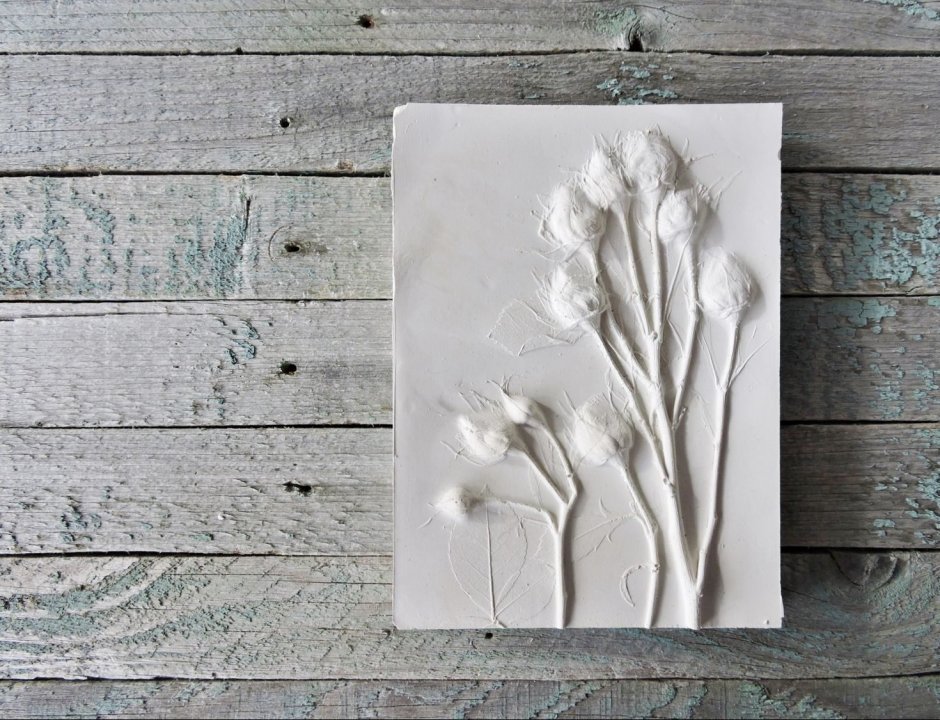 Декоративное панно из гипса