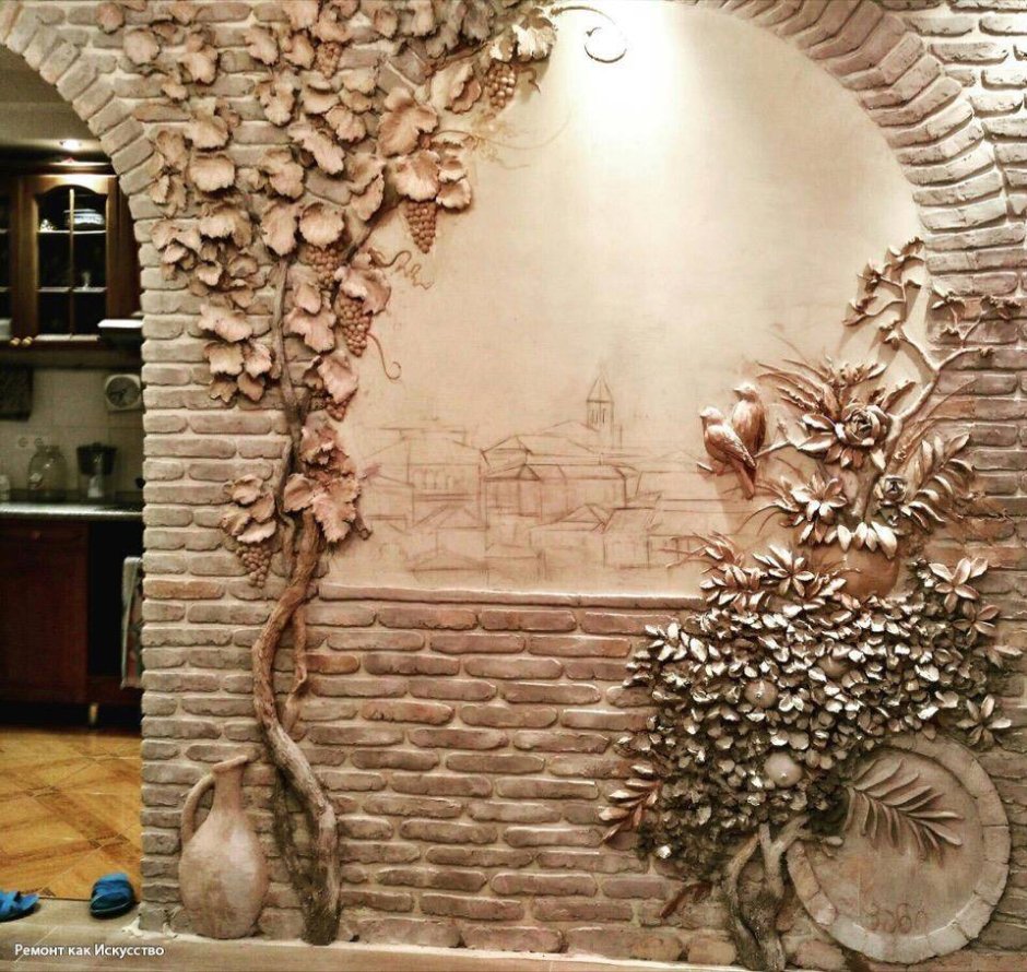 Объемная штукатурка на стене