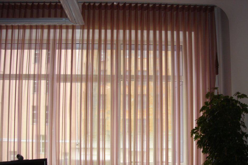 Жалюзи в офис вертикальные