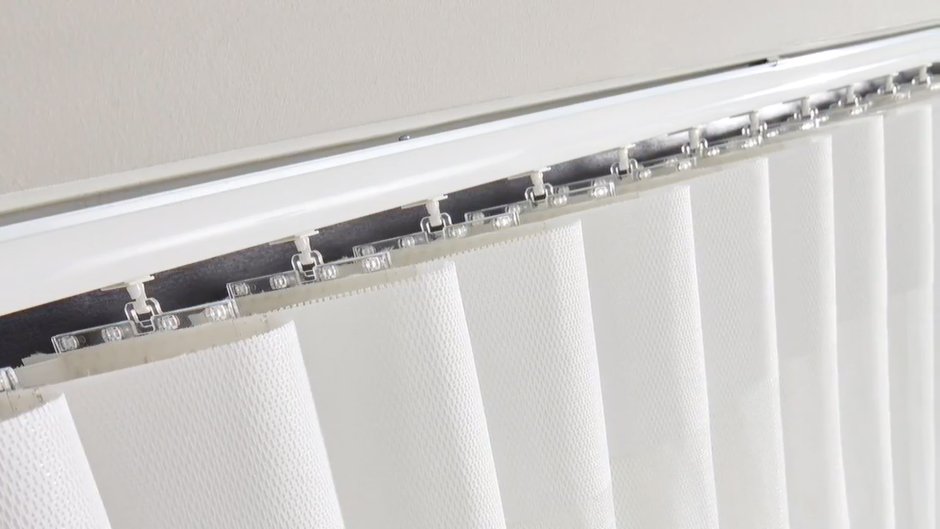 Тюлевые жалюзи вертикальные