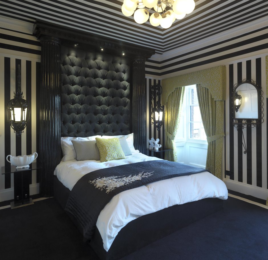Спальня Версаче черная