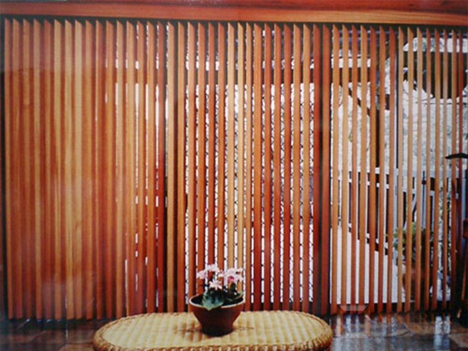 Деревянные вертикальные жалюзи из дерева перегородки