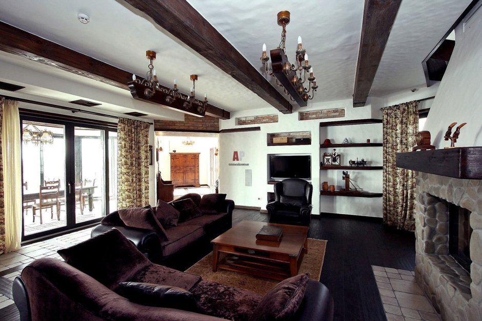 Отделка комнаты камнем и деревом