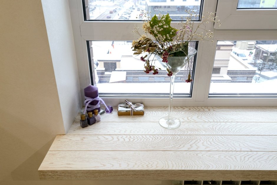 Панорамные окна с подоконником