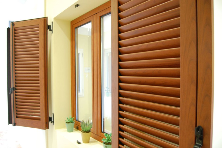 Раздвижные ставни на окна