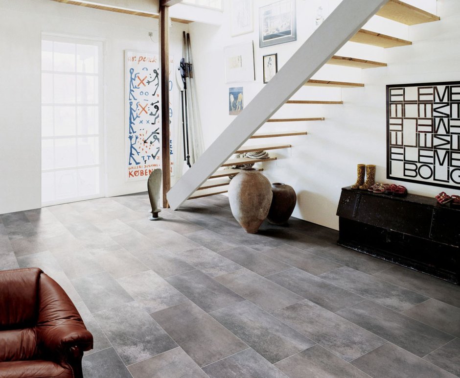 Керамогранитная плитка для пола в деревянном доме